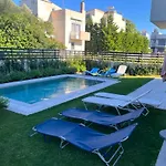 Villa Green Villa *